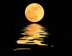 Moonset, not a sunset;-)