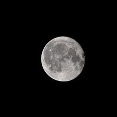 BESANCON:  Lune gibbeuse décroissante. du jeudi 9 février 2012 à 4h24.