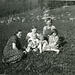 (459) Sommer 1937: Jenny Svendsen, Hilma, Jens, (foran:) Gunda, Randi og Liv.