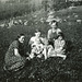 (496) Sommer 1937: Jenny Svendsen, Hilma, Jens, (foran:) Gunda, Randi og Liv.