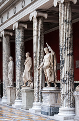 Column of statues I