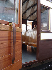 NSR 127 - compartment  and door detail