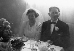 (163) Brudeparet Anna (Bakke) og Jens Bergum, 24, juli 1954