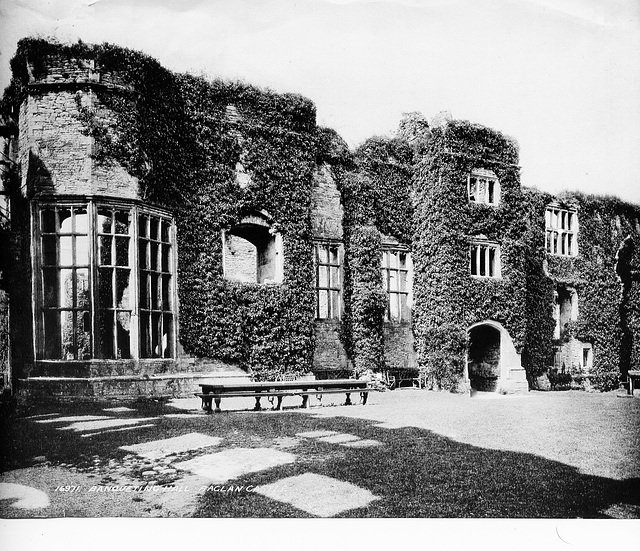 Banqueting Hall, Raglan Castle,