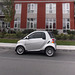 Smartly parked / Smart en vue  - Recadrage