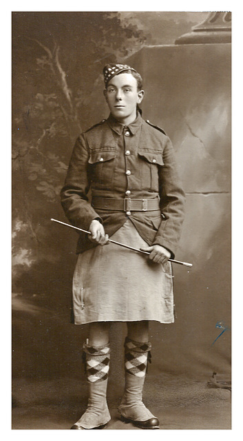 WW1 era Highland soldier