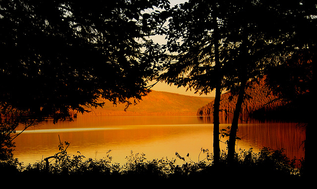 Gwillim Lake, British Columbia