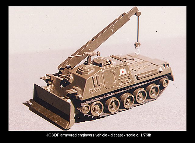 JGSDF armoured tracked engineers vehicle 1/76th diecast