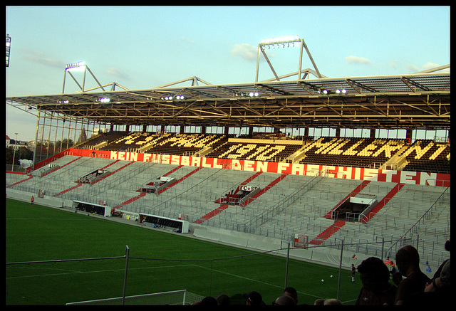 Gegengerade Millerntor-Stadion (FC St. Pauli, Hamburg, Deutschland)