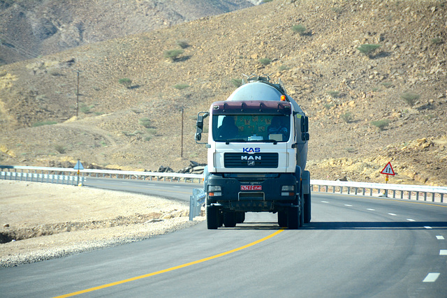 Oman 2013 – MAN truck