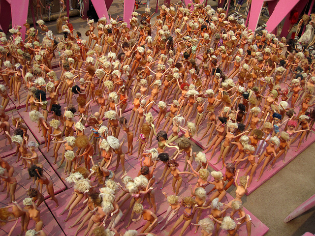 Barbie Death Camp (4932)