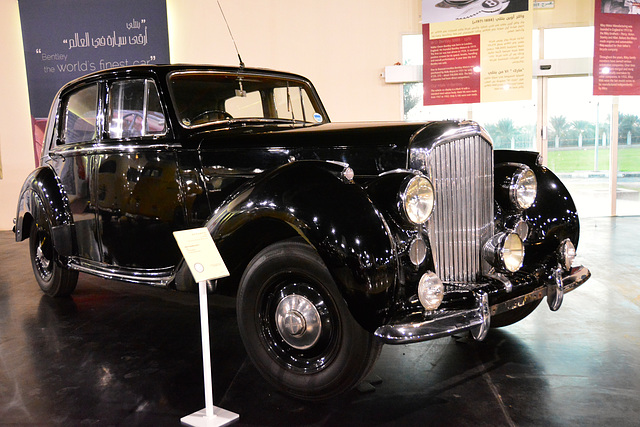 Sharjah 2013 – Sharjah Classic Cars Museum – 1949 Bentley Mark VI B30EY