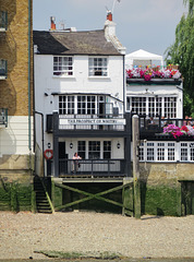 prospect of whitby pub from the  thames, wapping wall, london