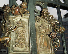 Cherubs on Gate Lock