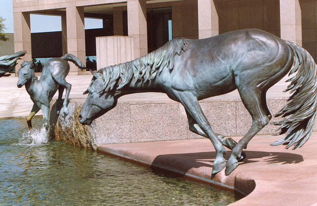 Mustangs Statue