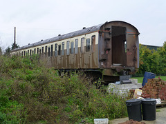Railway Coach at Pale Pitt Farm - 22 October 2013