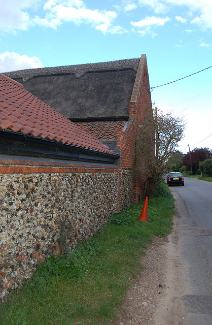 Boundary Wall. The Stables. The Street. Walberswick, Suffolk (3)