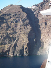 Passing very close to the walls of the caldera
