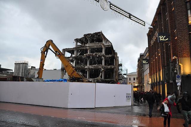 Demolition in The Hague