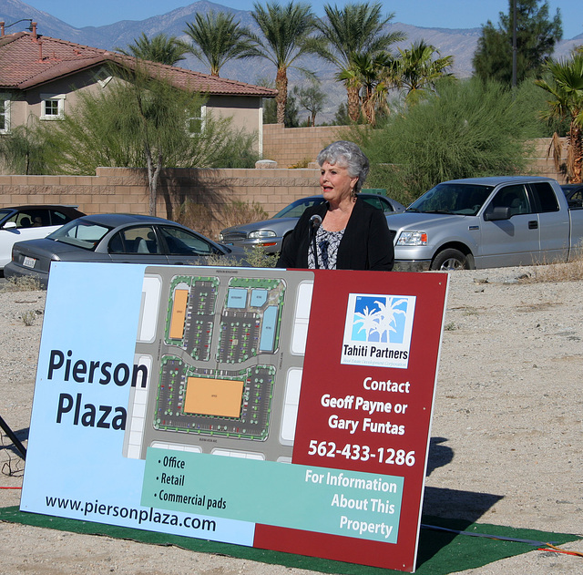 Pierson Plaza Groundbreaking - Mayor Parks (3233)