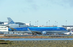 KLM PH-KCA at SFO - 16 November 2013