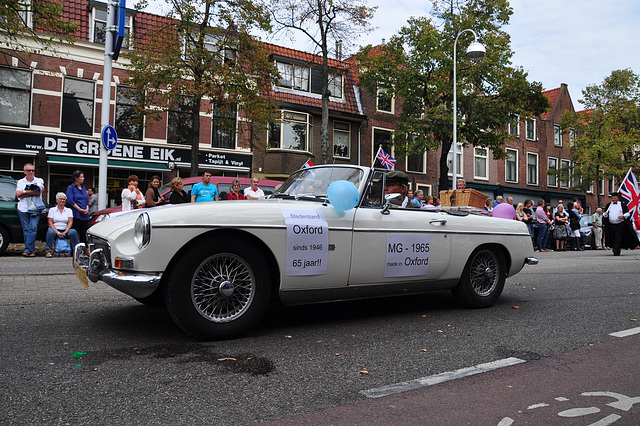 Leidens Ontzet 2011 – Parade – MG from Oxford