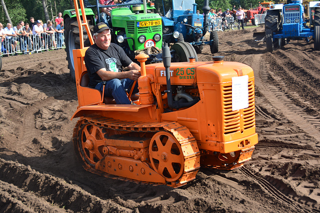 Oldtimerfestival Ravels 2013 – FIAT 25CS tractor