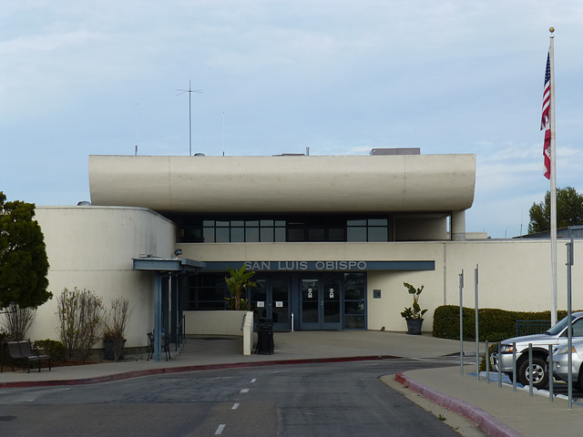 San Luis Obispo Airport Terminal - 19 November 2013