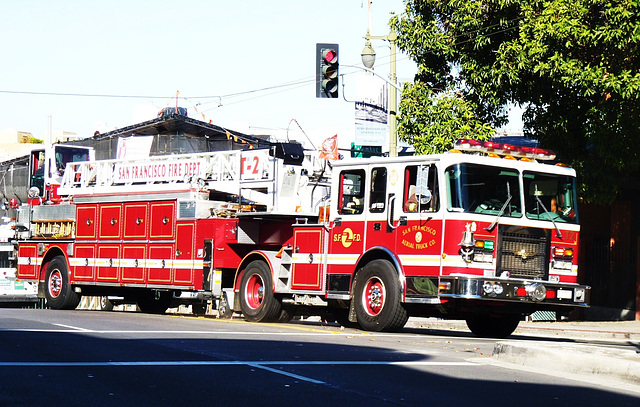 SFFD Fire Truck - 15 November 2013