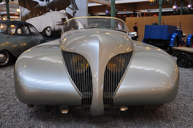 Holiday 2009 – 1938 Arzens Cabriolet "La Baleine"