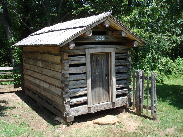 Pucket Cabin's old house.