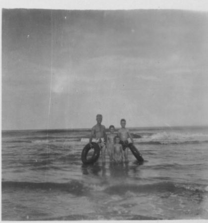 Family, Jacksonville beach, 1953