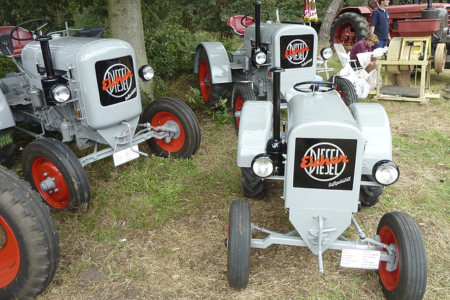 Oldtimerfestival Ravels 2013 – Eicher Diesel tractors