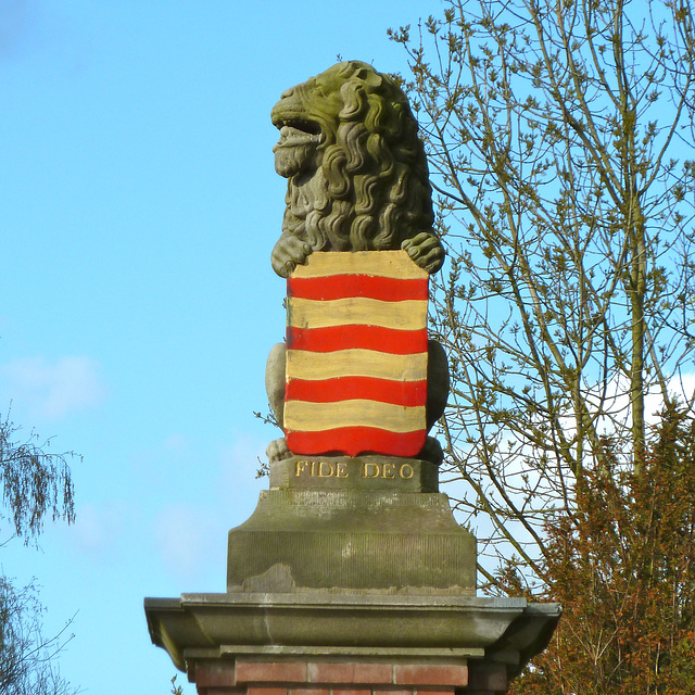 Lion on the gate of the Horsten estate