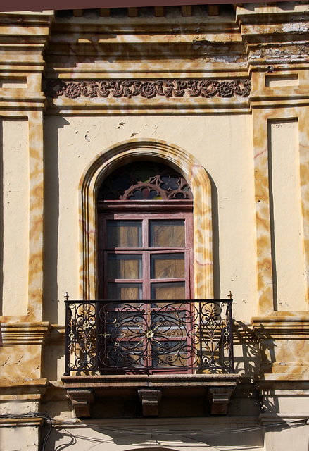 The balconies of Cuenca - 2