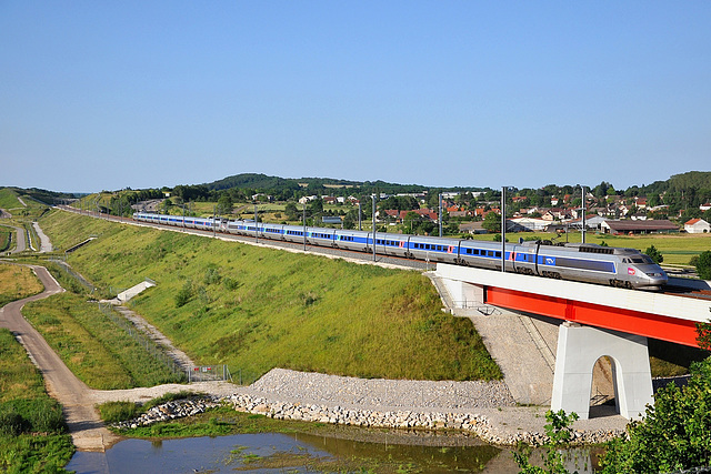 TGV SE à Voray