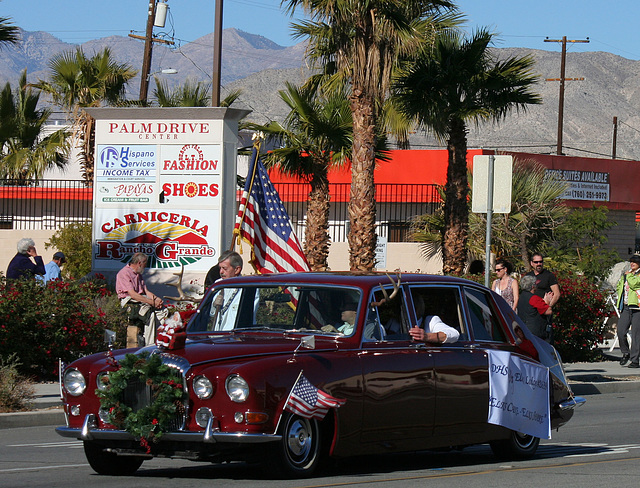 DHS Holiday Parade 2013 (3912)