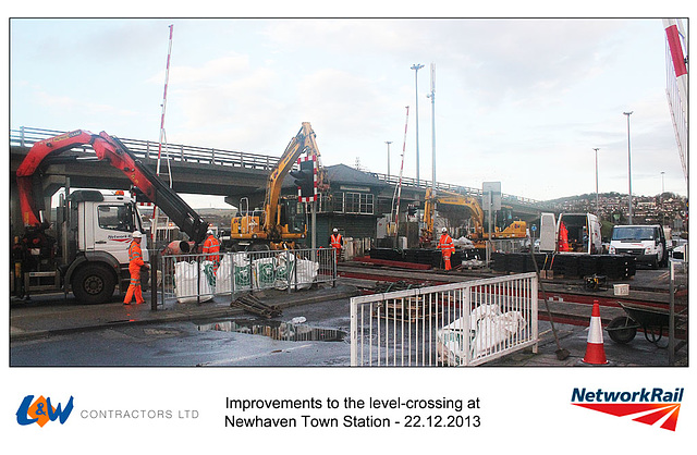 Newhaven Town level crossing works - 22.12.2013 a