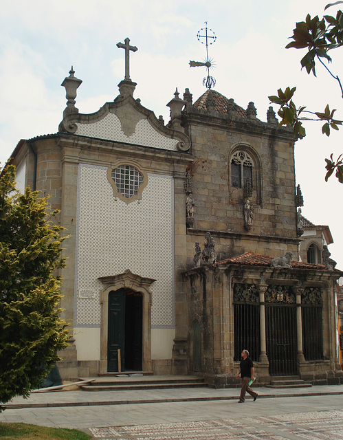 Igreja de São João do Souto e Capela dos Coimbras