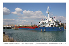 MV Kento at Newhaven Swing Bridge - 12.9.2014