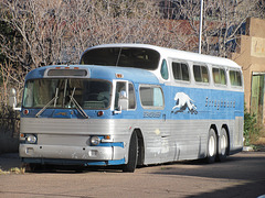 GM PD-4501 Scenicruiser Bus