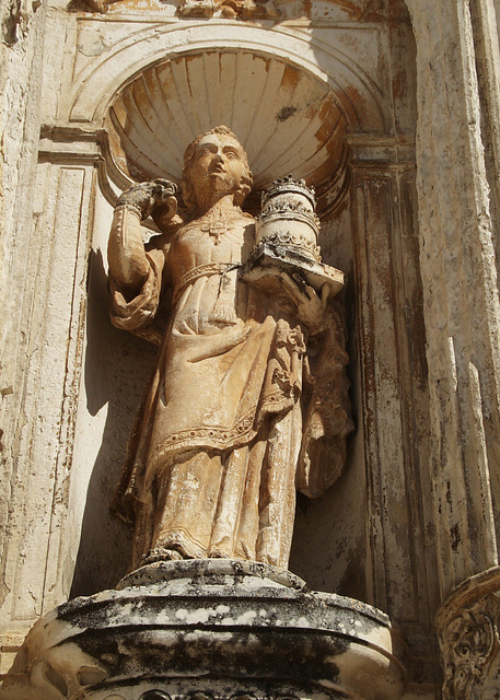 Personification of Canonic Law, Porta Férrea
