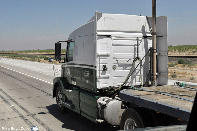 triple e trucking volvo vnl670 ex od dbl hay wagons ca sr99 tulare ca 07'14 triple e trucking volvo vnl670 ex od dbl hay wagons ca sr99 tulare ca 07'14