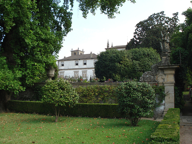 Palacio dos Biscaínhos from the garden