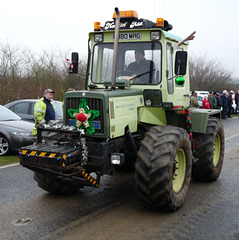 Boxing Day Tractor Run, Larling, Norfolk (MB tracturbo 900)