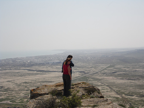 Jo and Çavid Survey the Expanse Below