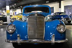 Sharjah 2013 – Sharjah Classic Cars Museum – Mercedes-Benz 220