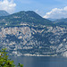 Ein Großteil der Ortschaften von Tremosine auf der 'Ebene' hoch über dem Lago di Garda von Malcesine aus...  ©UdoSm