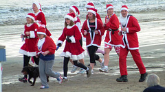 Weymouth Chase the Christmas Pudding Santa 5km fun run