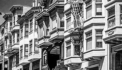 Bay Windows,  San Francisco, Union at Taylor 1980 (270°)